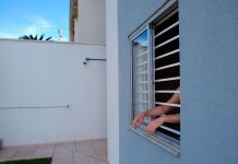 Estudo: 75.000 mil “mortes por desespero” podem ocorrer por causa da pandemia Estudo: 75.000 "mortes por desespero" podem ocorrer devido à pandemia