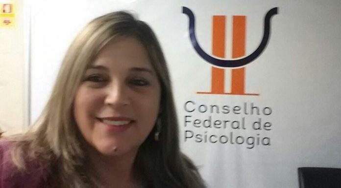 Psicóloga pede CPI contra o Conselho Federal de Psicologia por militância política Psicóloga pede CPI contra o Conselho Federal de Psicologia por militância política