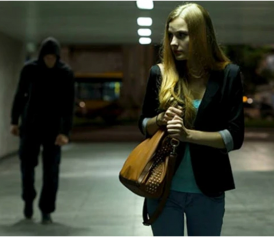 Psicóloga é assediada por paciente: “Se não ficar comigo, não fica com ninguém” Psicóloga é assediada por paciente: "Se não ficar comigo, não fica com ninguém"