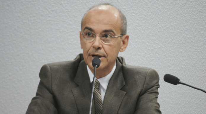 Conselho Federal de Medicina se posiciona contra a vacinação obrigatória Conselho Federal de Medicina se posiciona contra a vacinação obrigatória